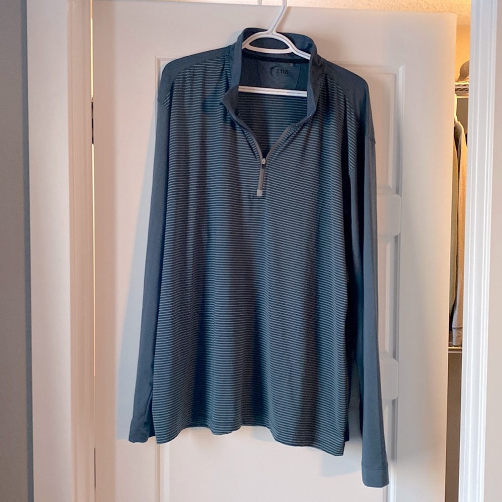 Men’s Zyia pullover